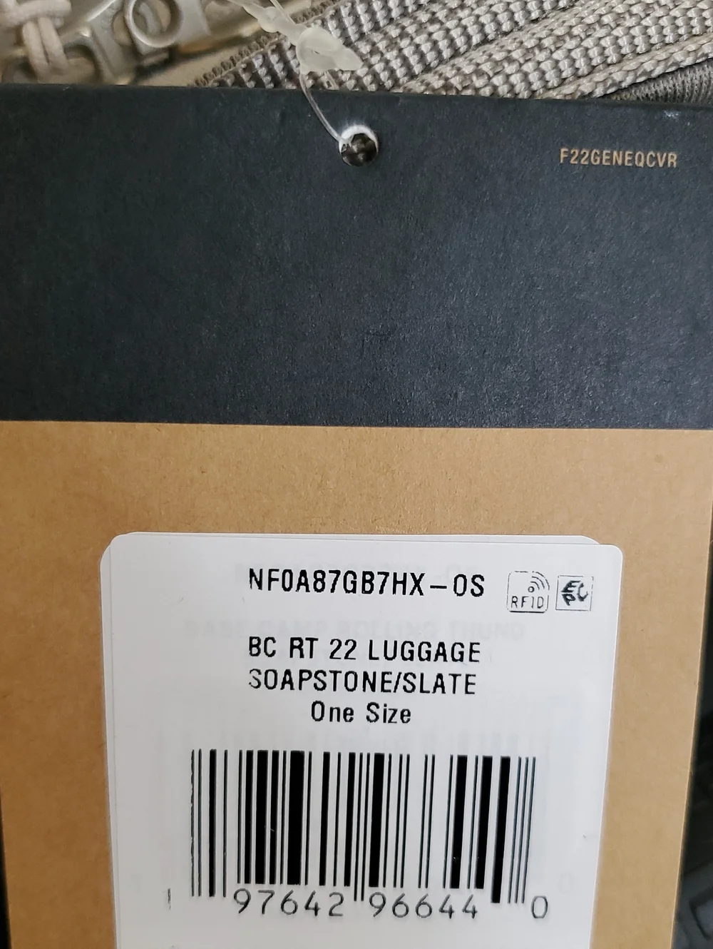 The North Face Rolling Thunder Men's 22inch/40L Luggage